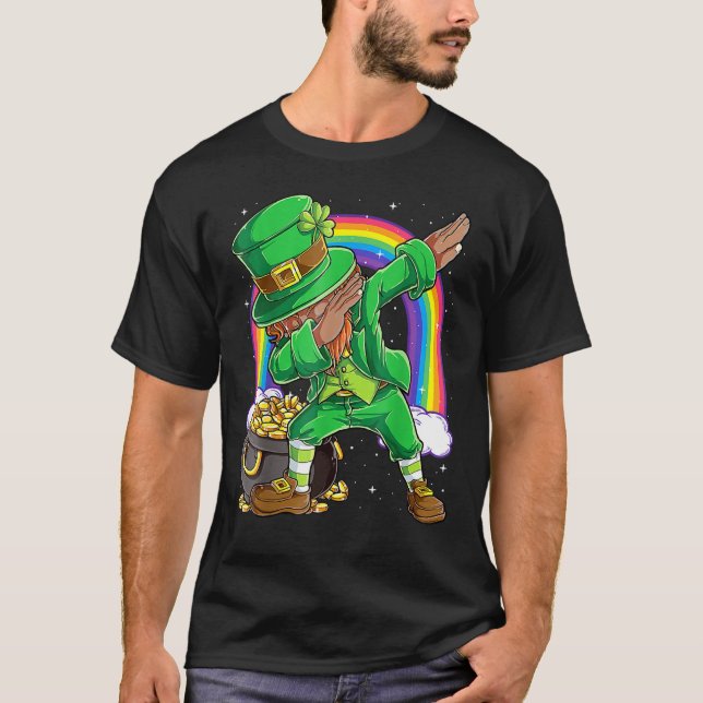Mens Black Leprechaun Dabbing African American St  T-Shirt (Front)