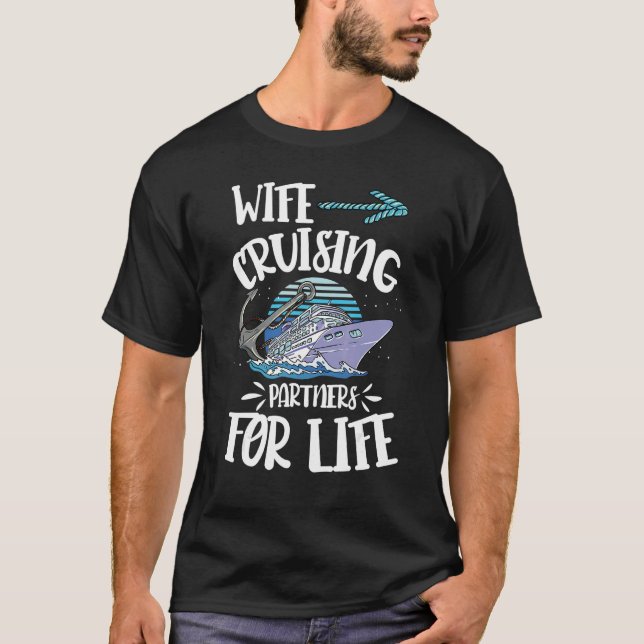 Mens Cute Couples Matching Cruise Outfits   Cruisi T-Shirt (Front)