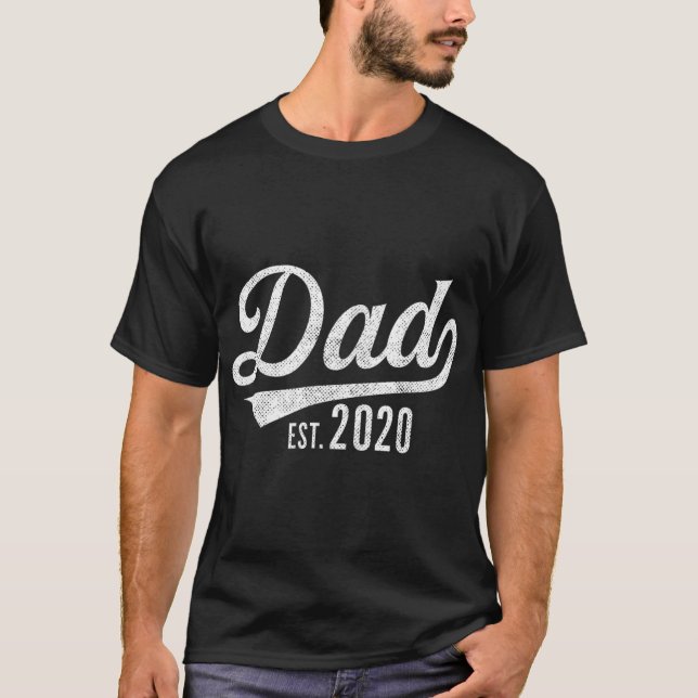 Mens Dad Est. 2020 Shirt - Expecting Baby Fathers  (Front)