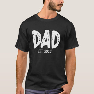 Mens Dad Est 2022 Promoted To Daddy 2022 Father's T-Shirt