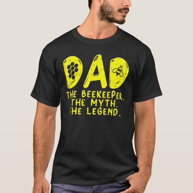 Mens Dad The Beekeeper Myth Legend Beekeeping Bee  T-Shirt (Front)