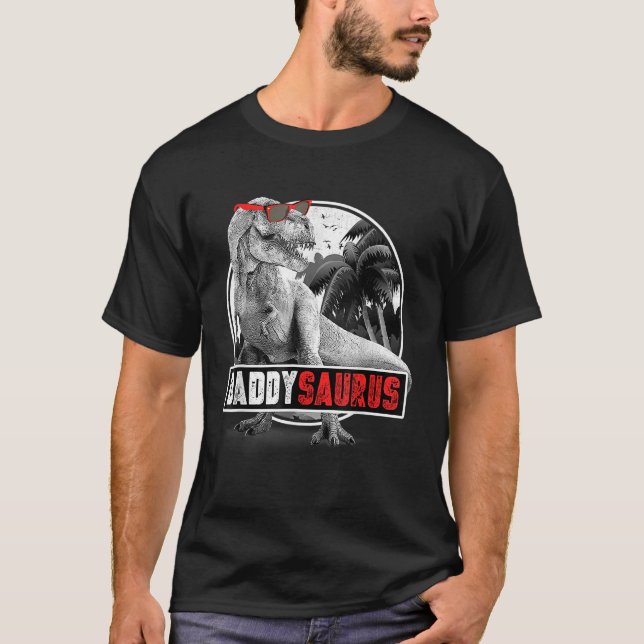 Mens Daddysaurus Rex Dad Dinosaur Daddy Saurus Fat T-Shirt (Front)