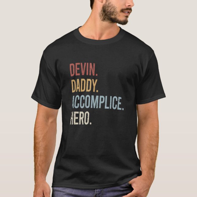 Mens Devin Daddy Accomplice Hero Retro Style Vinta T-Shirt (Front)