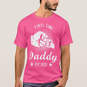 Mens First Time Daddy Est 2023 Dad Pregnancy Annou T-Shirt