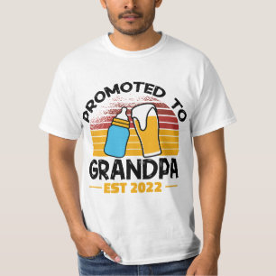 Mens First Time Grandpa Promoted to Grandpa 2022  T-Shirt