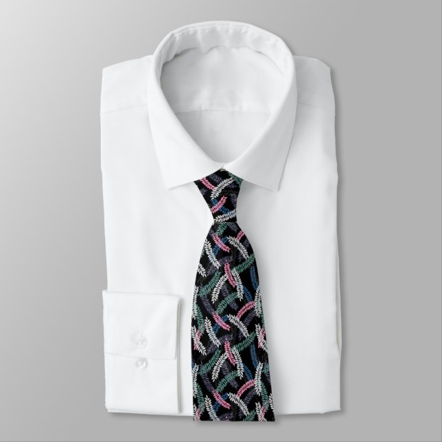 Men's Floral Print Tie (Tied)