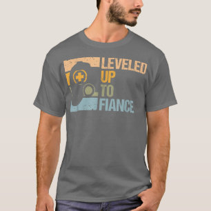 Mens Funny Levelled Up To Fiance Design T-Shirt