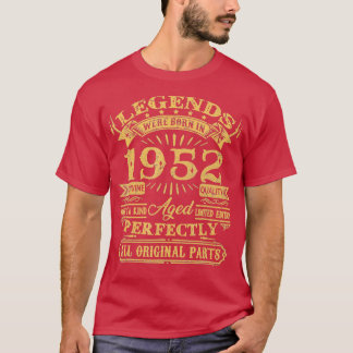 Mens Legends Were Born In 1952 70 Years Old Gifts  T-Shirt