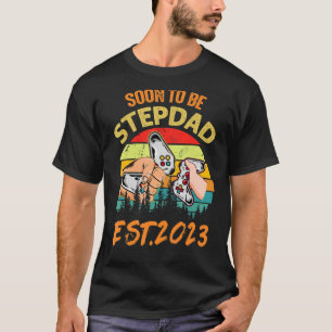 Mens Levelled Up To Dad  Soon To Be Stepdad 2023 T-Shirt