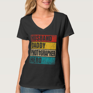 Mens Mens Husband Daddy Photographer Hero Fathers  T-Shirt