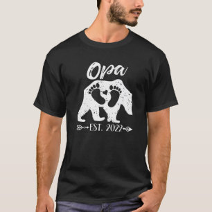 Mens New Opa Grandpa Bear Est 2022 Baby Shower Ann T-Shirt