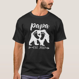 Mens New Papa Dad Grandpa Bear Est 2022 Baby Annou T-Shirt