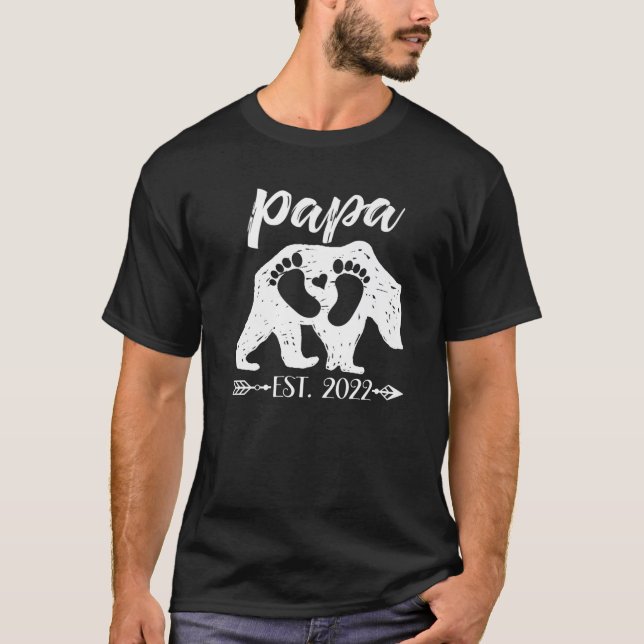 Mens New Papa Dad Grandpa Bear Est 2022 Baby Annou T-Shirt (Front)