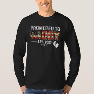 Mens Promoted To Daddy 2023 American Flag New Dad T-Shirt