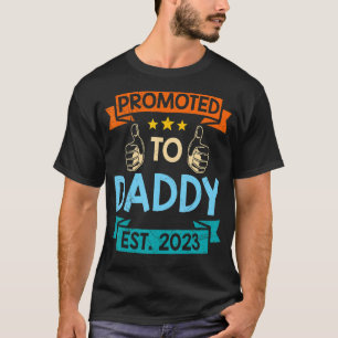 Mens Promoted To Daddy 2023 Expectant Dad 2023 T-Shirt