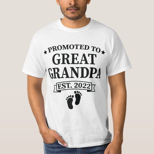 Mens Promoted to Great Grandpa est. 2022, baby ann T-Shirt (Front)