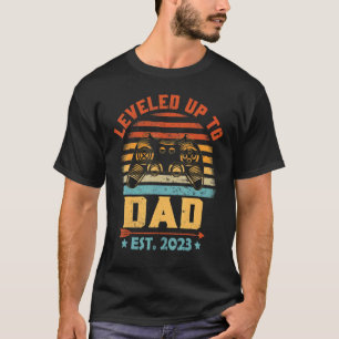 Mens Retro Levelled Up To Dad 2023 Gaming Gamer Pr T-Shirt