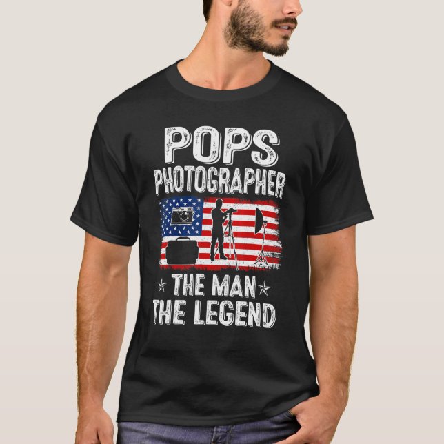 Mens Retro Us Flag Father's Day Pops Photographer  T-Shirt (Front)