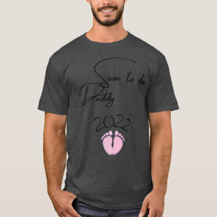 Mens Soon to be Daddy 2022 Pregnancy Announcement T-Shirt