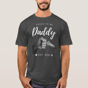 Mens Soon To Be Daddy Est 2023 Retro Fathers Day T-Shirt
