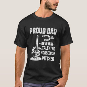 Mens Throwing Horseshoe for a Dad of a Horseshoe P T-Shirt