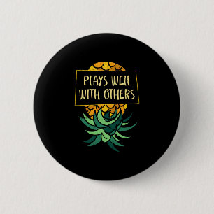 Mens upside down pineapple plays others funny 6 cm round badge