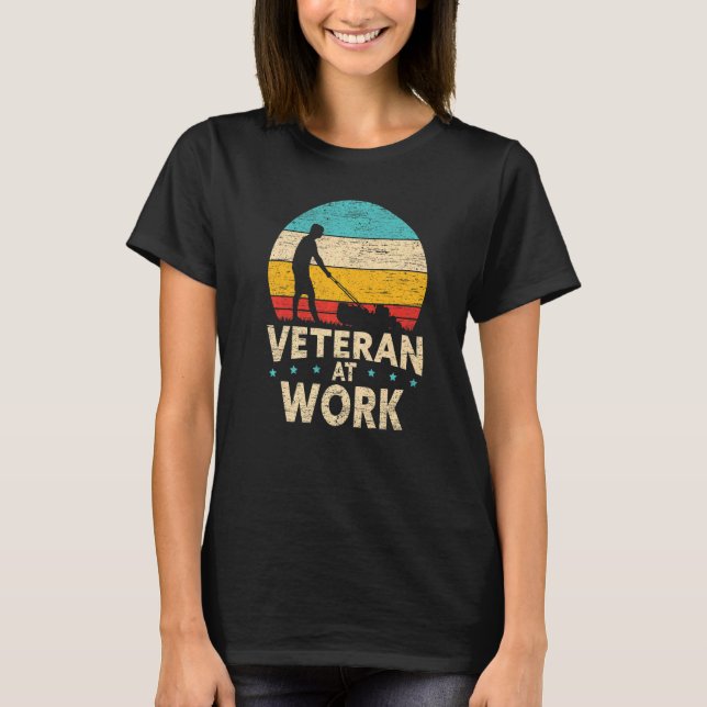Mens Veteran At Work Mower Lawn Mowing T-Shirt (Front)