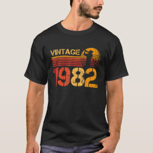 Mens Vintage 40 Birthday Decorations For Men 40Th T-Shirt