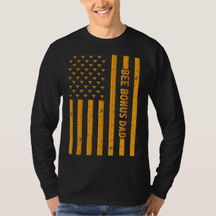 Mens Vintage Bee American Flag Bee Bonus Dad Fath T-Shirt
