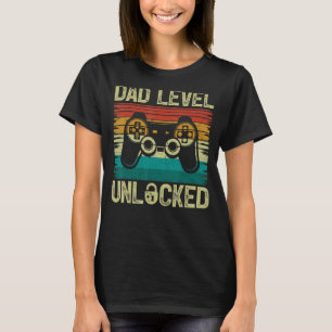 Mens Vintage Style Dad Level Unlocked Video Gamer T-Shirt