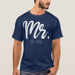 Mens Wedding Matching Gifts Mr Est 2023 Groom  T-Shirt
