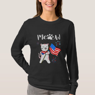 Meow America Cat American Flag 4th Of July Cats Us T-Shirt