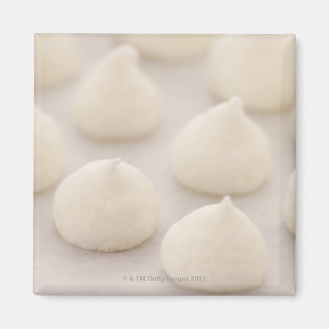 Meringue desssert magnet (Front)