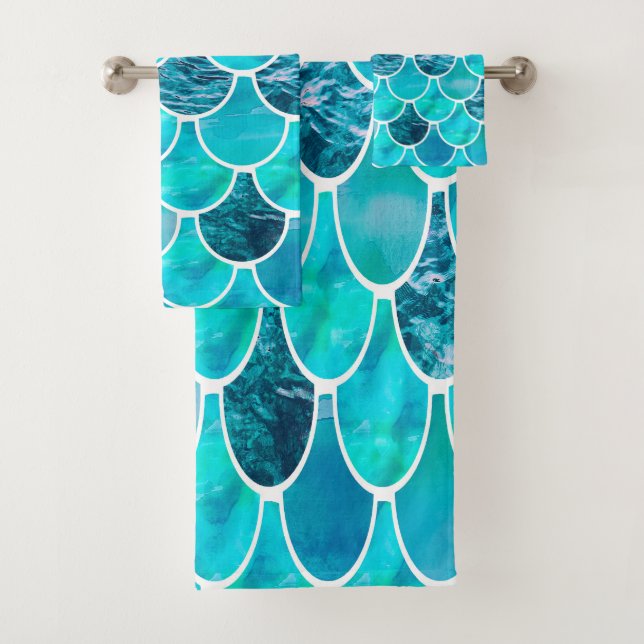 Mermaid scale pattern turquoise mint green blue bath towel set (Insitu)