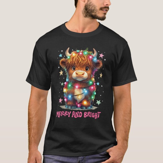 Merry And Bright Cute Highland Cow Christmas Xmas  T-Shirt (Front)