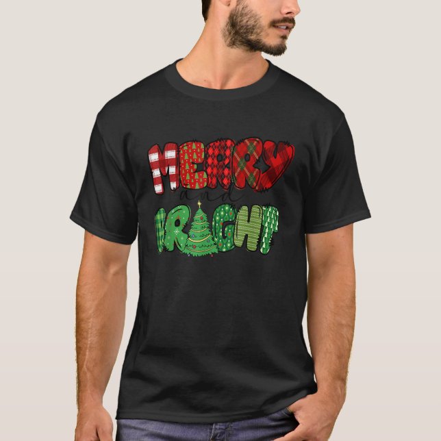 Merry and Bright Leopard Christmas 2022 Christmas  T-Shirt (Front)