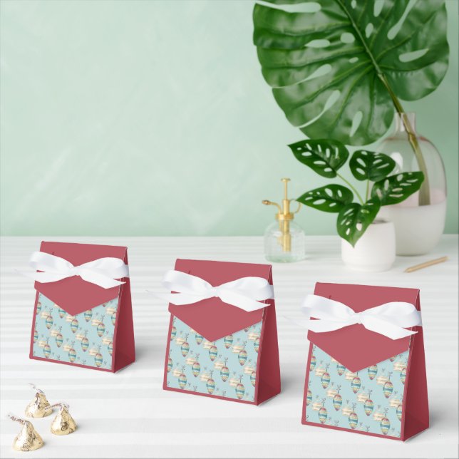 Merry Christmas Favor Box – Festive Ornament (Multiple)