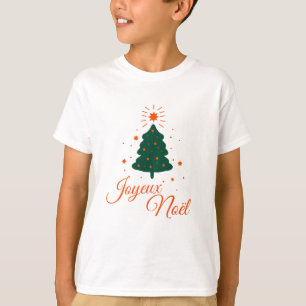 Merry Christmas in red: classic fir tree and cheer T-Shirt