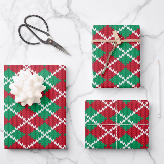 Merry Christmas Red & Green Argyle Pattern Wrapping Paper Sheet (Front)
