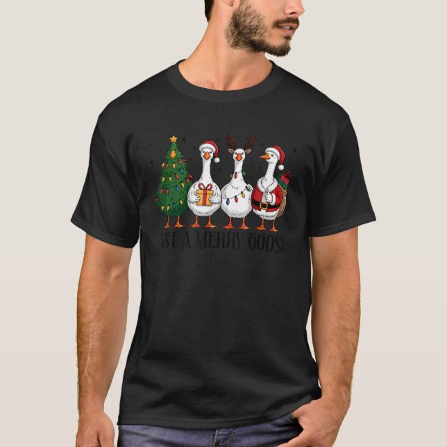 Merry Goosmas Funny Christmas Goose Santa Xmas Tre T-Shirt (Front)
