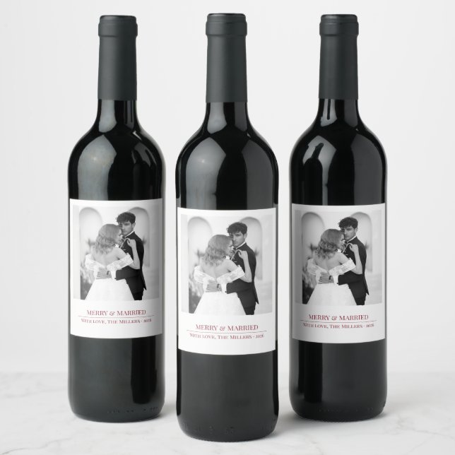 Merry & Married - Personalized Newlywed Christmas  Wine Label (Bottles)