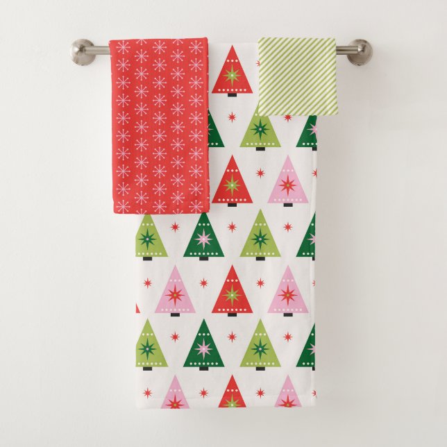 Merry & Mod Christmas Bath Towel Set (Insitu)