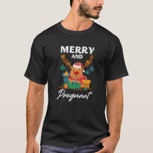 Merry Pregnant Christmas Reindeer Pregnancy Announ T-Shirt