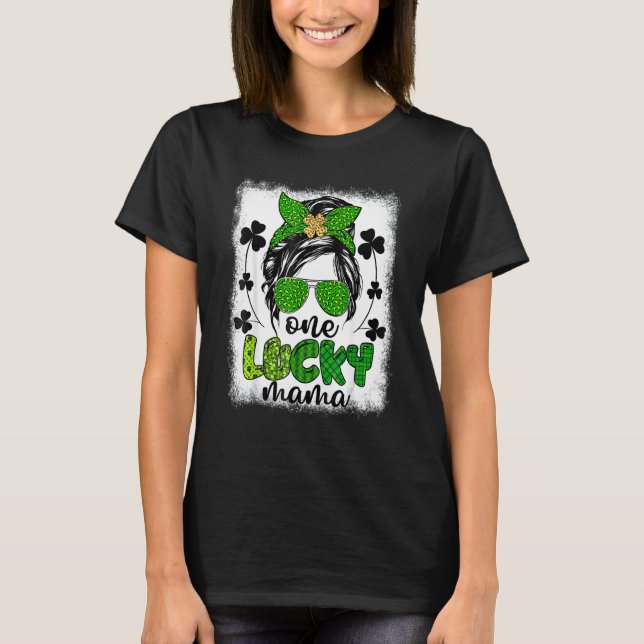 Messy Bun Leopard St Patrick's Day One Lucky Mama  T-Shirt (Front)