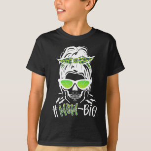 Messy Bun Zombie Mum Fun Halloween Costume Skull T-Shirt