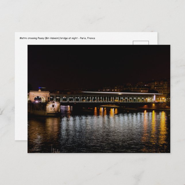 Metro crossing Bir-Hakeim bridge at night Postcard (Front/Back)