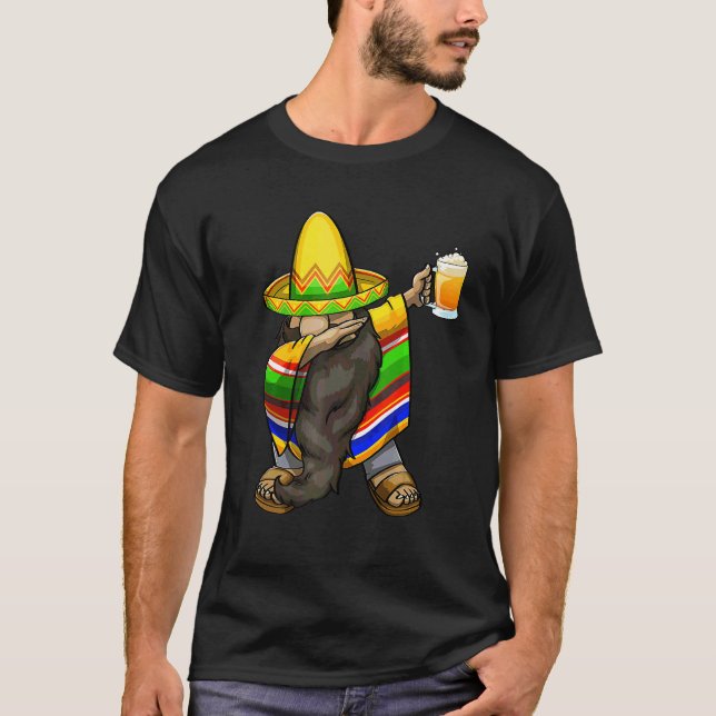 Mexican Dabbing Gnome Cinco De Mayo Poncho Sombrer T-Shirt (Front)