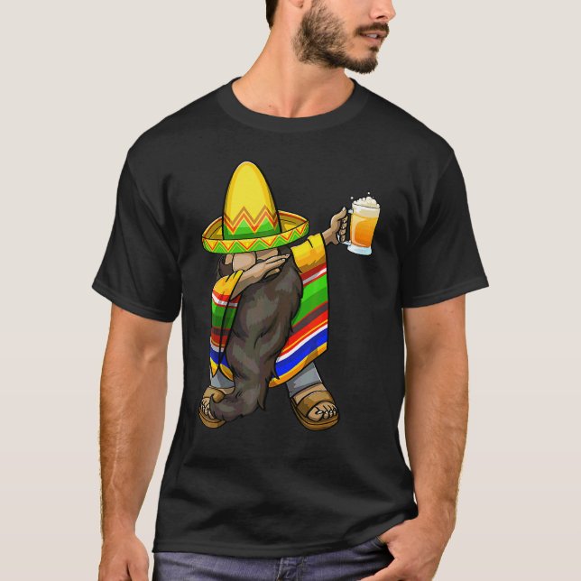Mexican Dabbing Gnome Cinco De Mayo Poncho Sombrer T-Shirt (Front)