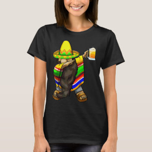 Mexican Dabbing Gnome Cinco De Mayo Poncho Sombrer T-Shirt