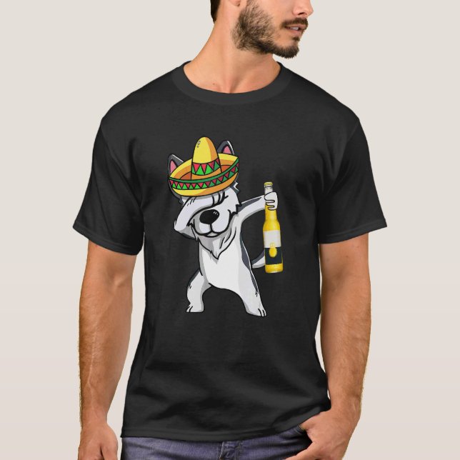 Mexican Dabbing Husky Cinco De Mayo Poncho Sombrer T-Shirt (Front)